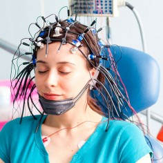 Зачем нужна электроэнцефалография головного мозга?